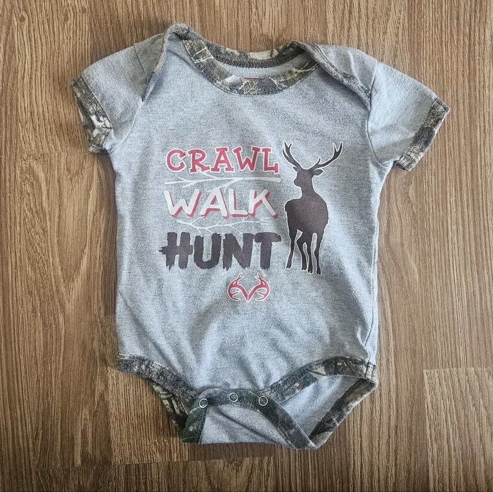 Realtree Gray and Camouflage Baby Onesie Size 0 to 3 Months